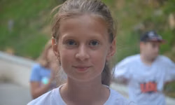 Sofi sa najviac páčia diskotéky. Ovláda rôzne pohyby.
