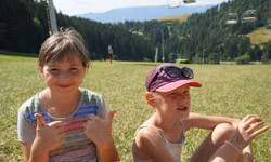 Baby využívajú pauzu na desiatu.