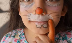 Nelka sa takto zvládla namaľovať úplne sama.