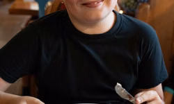 Paťo rozmýšľa, že si pôjde ešte po dupľu.